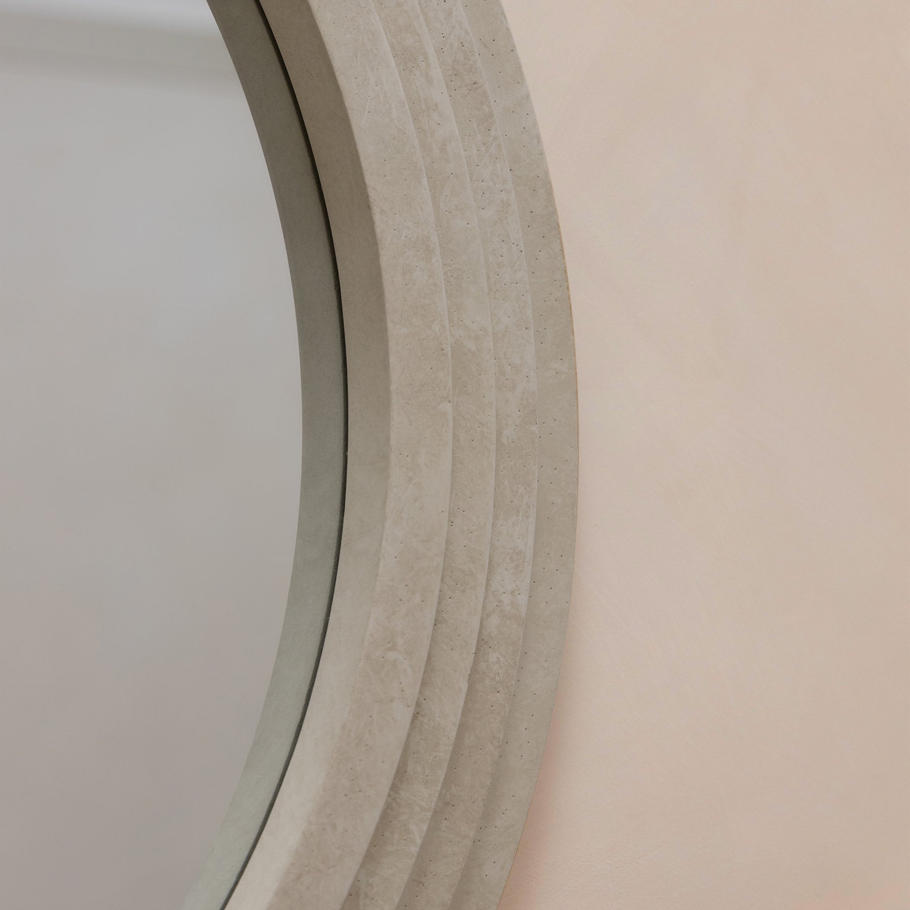 Round Concrete Wall Mirror stepped curve