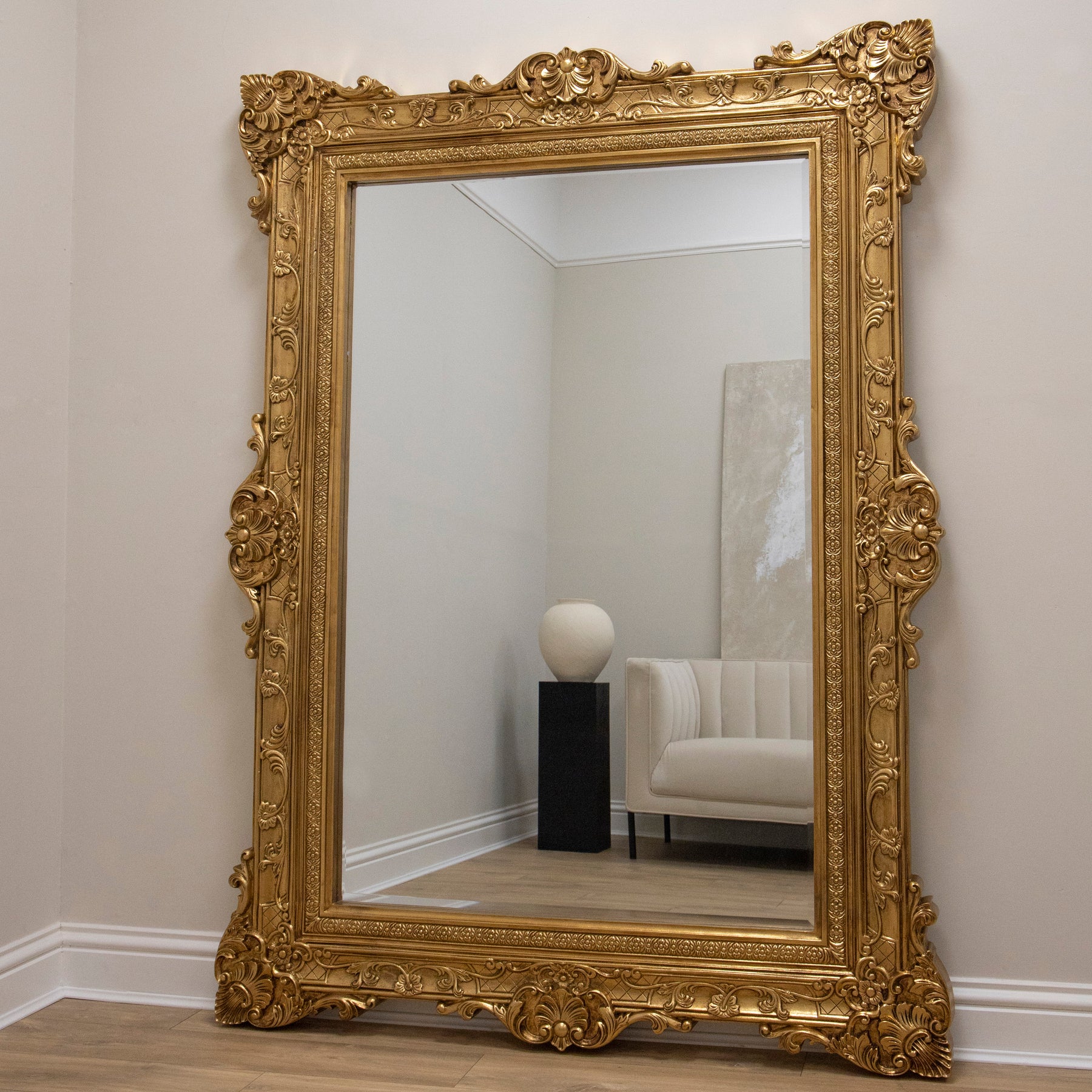 Luxury Gold Ornate Floor Mirror For Timeless Elegance luxury-gold-ornate-floor-mirror-for-timeless-elegance